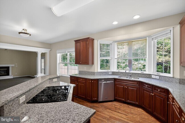 Foto del edificio - 3627 Serendipity Rd
