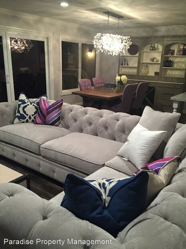 Foto del edificio - 2 br, 2.5 bath House - 832 Summit Drive