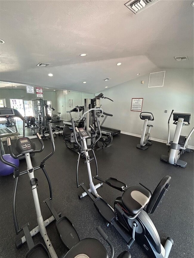 Foto del edificio - 8205 SW 152nd Ave