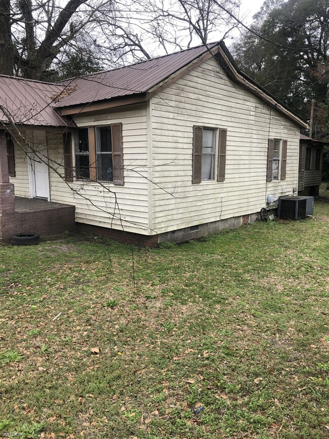 Building Photo - 3 br, 1 bath House - 1469 Hampton Avenue