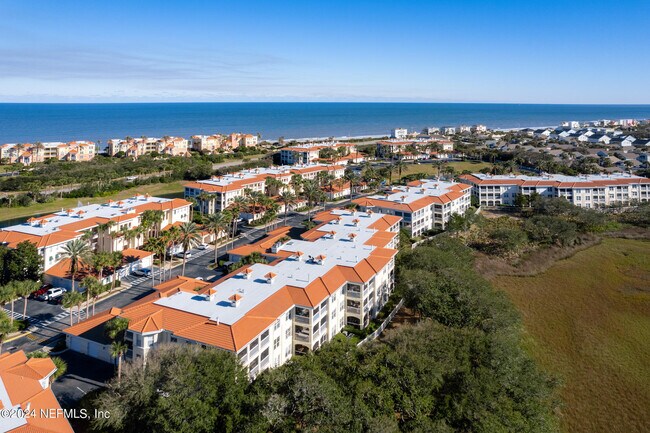 Foto del edificio - 215 S Ocean Grande Dr