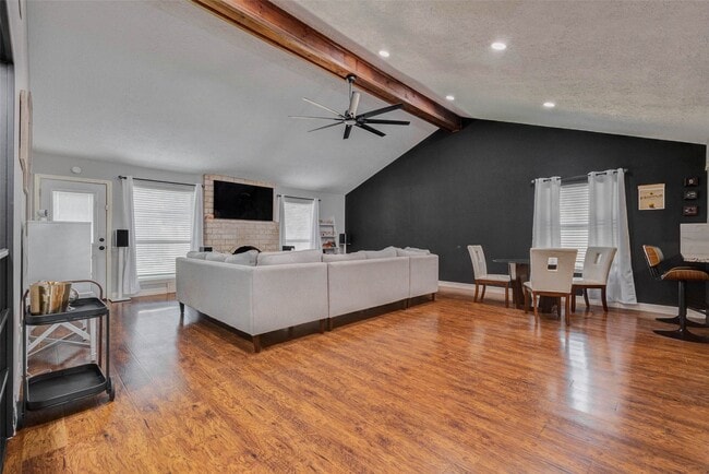 Foto del edificio - 21602 Park Downe Ln