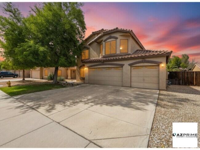 Foto del edificio - Unwind in Luxury in this Stunning, Fully furnished 4/3 Peoria House!