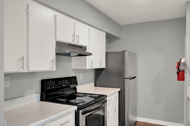 Building Photo - ***Cute 1 Bedroom Apartment in Orange City