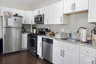 Building Photo - 6 Rice St