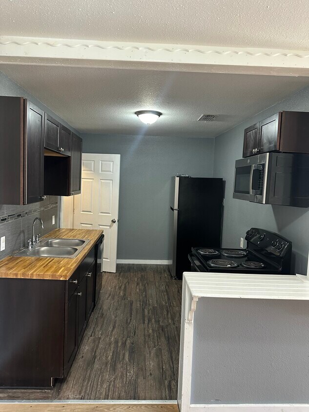 Foto principal - 311 Glamis Ave