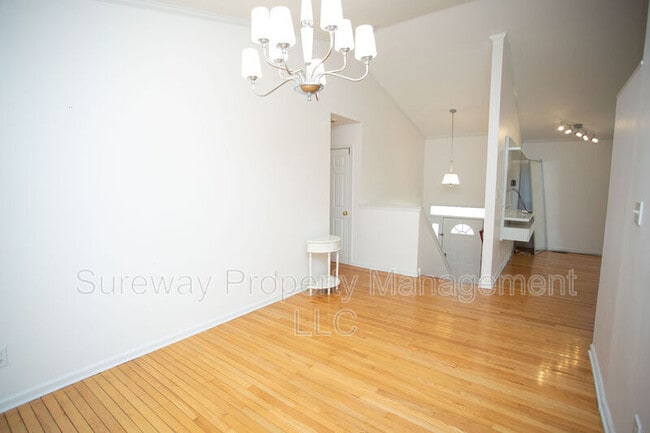 Foto del edificio - 712 Sage Hill Dr
