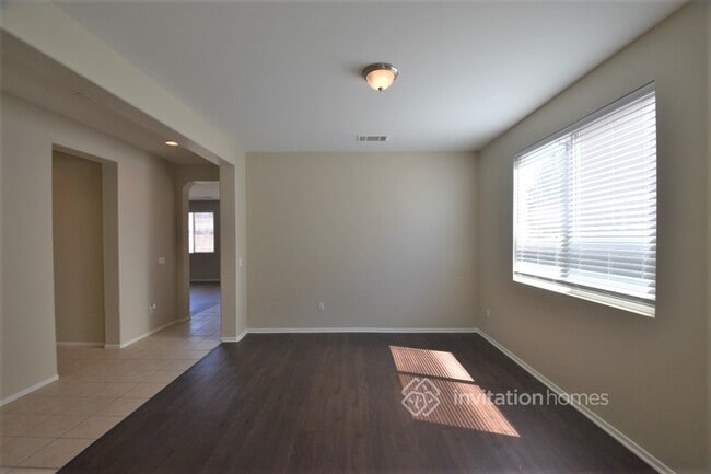 Building Photo - 2159 Beechwood St