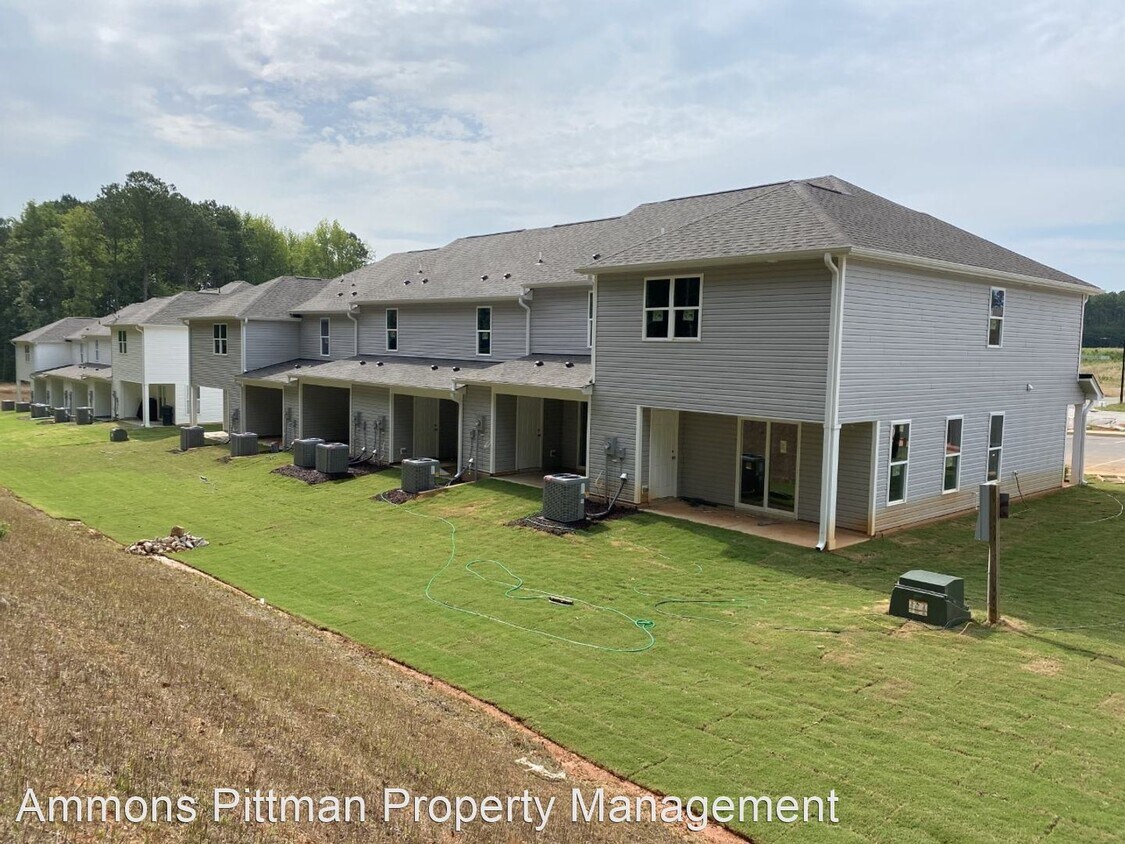 Primary Photo - 3 br, 2.5 bath House - 2021 Wiggins Village