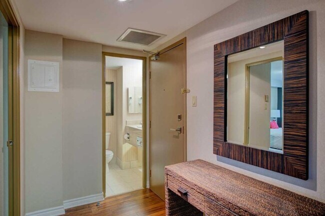 Building Photo - 227 1300 E