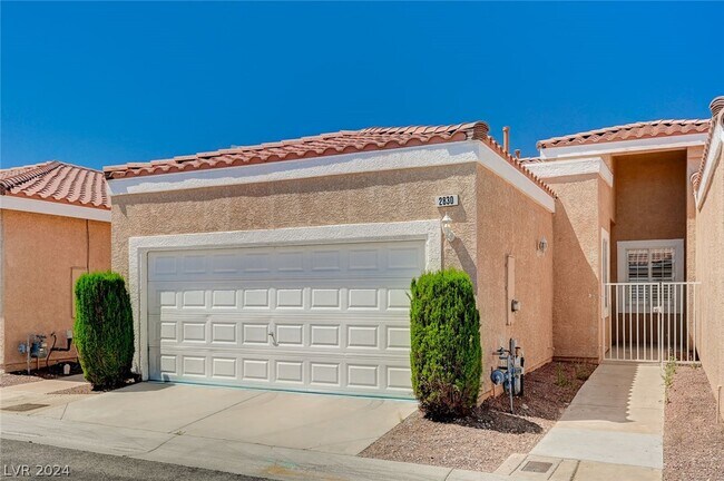 Building Photo - 2830 Serenidad Dr