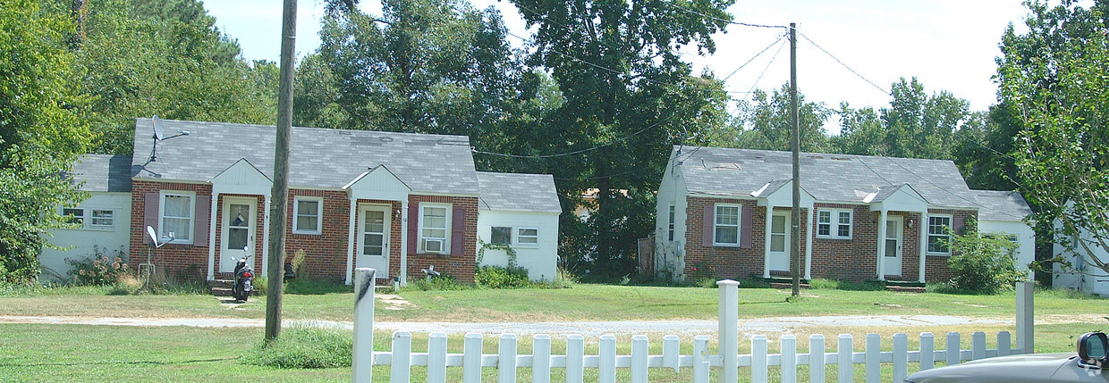 Building Photo - 16415 Jefferson Davis Hwy