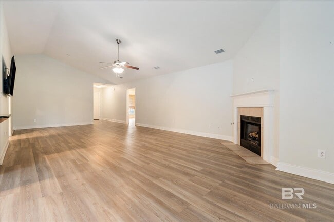 Building Photo - 9534 Woolrich Ave