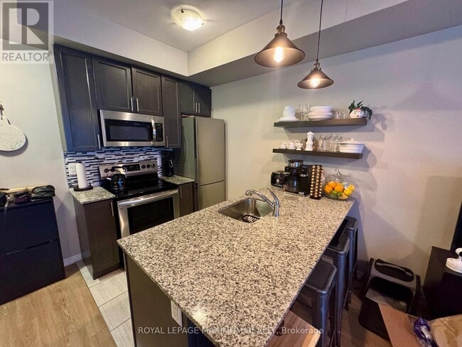 Photo du bâtiment - 30 Fieldway Rd