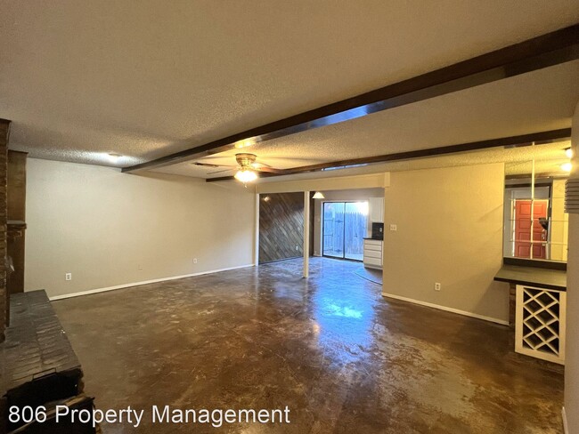 Foto del edificio - 2 br, 2.5 bath House - 8633 Knoxville Dr  ...