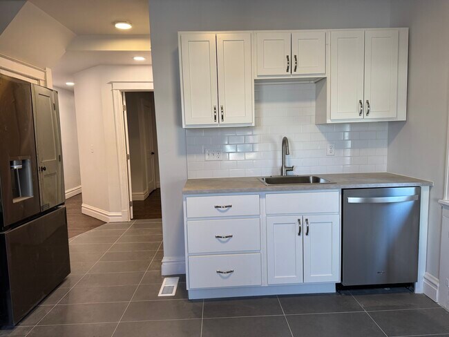 Foto del edificio - 5011 S Broadway