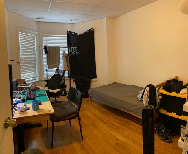 Foto del edificio - 254 W 31st St