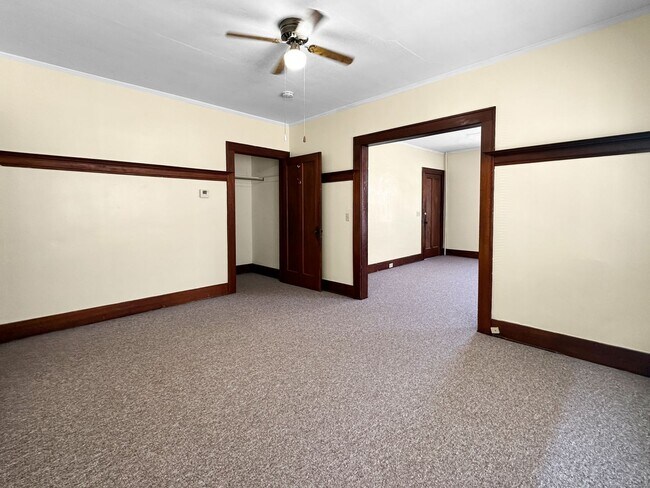 Building Photo - 734736 Kellogg St SE