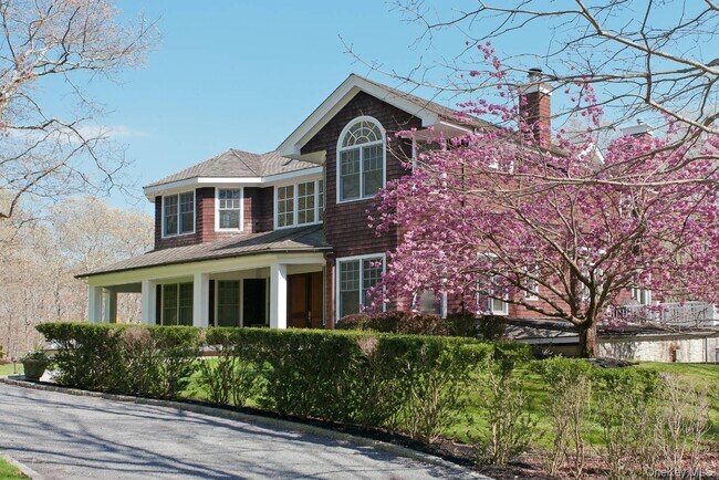 Foto del edificio - 1477 Deerfield Rd