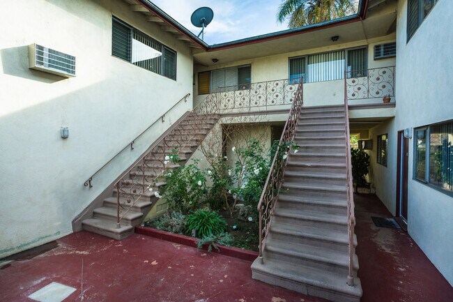 Foto del edificio - 16025 Gault St