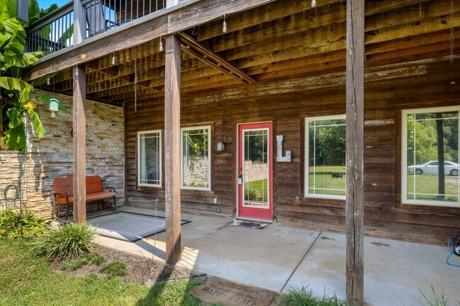 Building Photo - 6405 N Pinson Rd