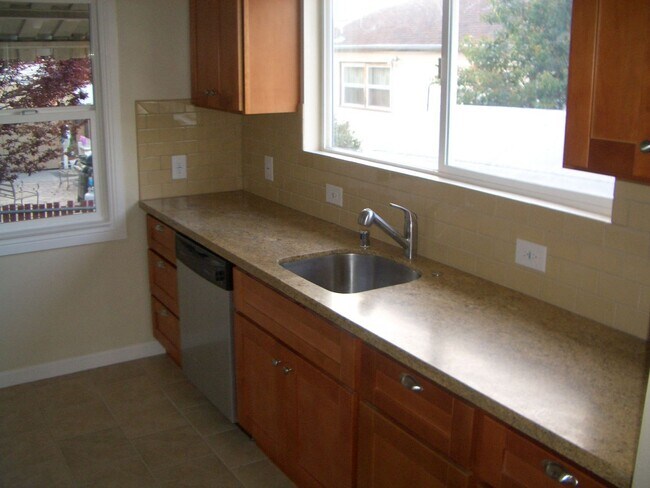Foto del edificio - Coming Soon! 2 Bedroom House