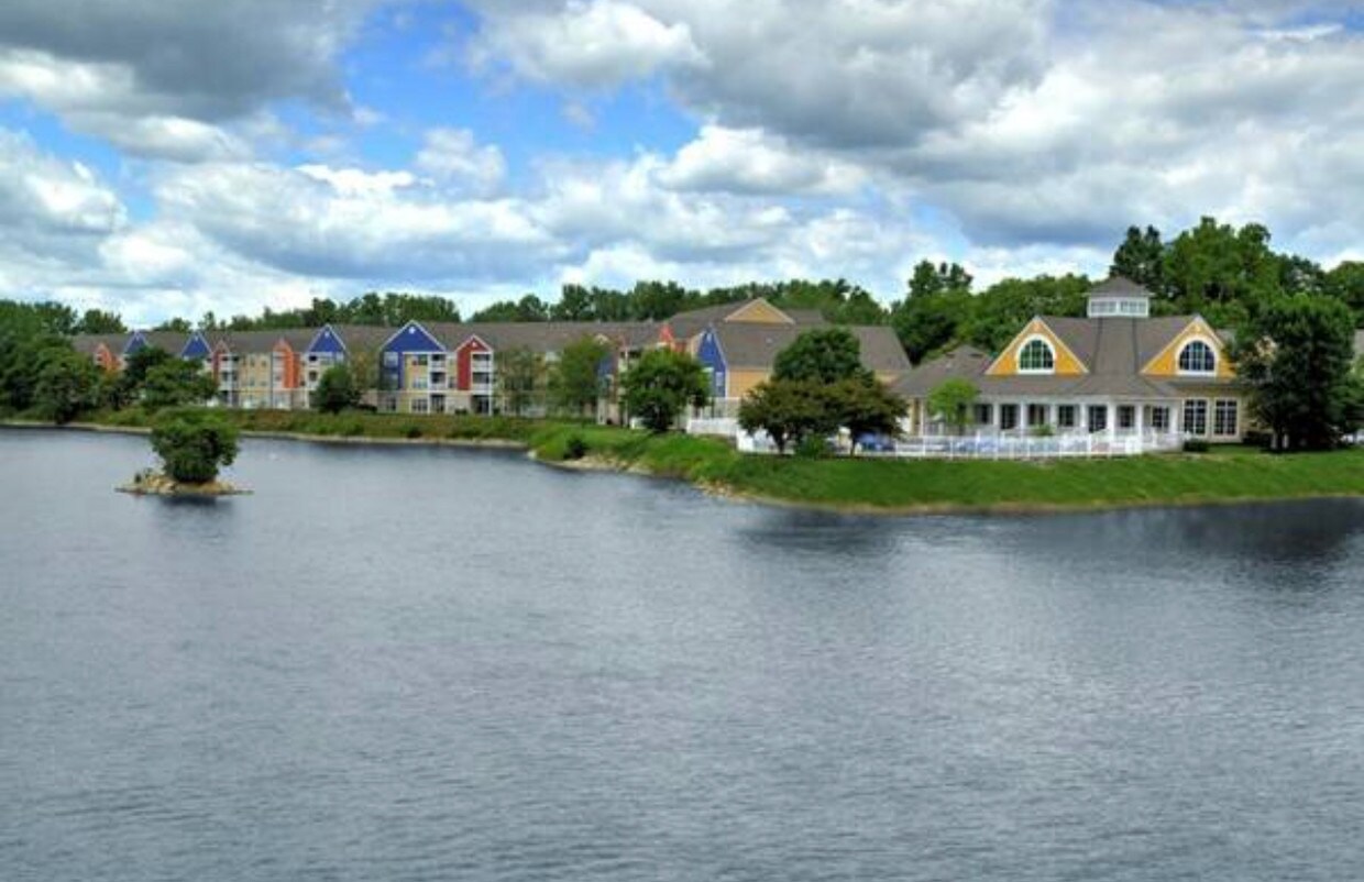Primary Photo - 2569 Quarry Lake Dr