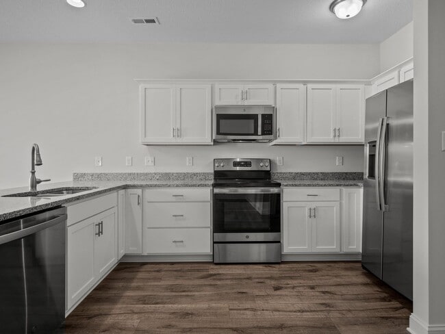 Building Photo - Welcome to Verrazzano Lane!