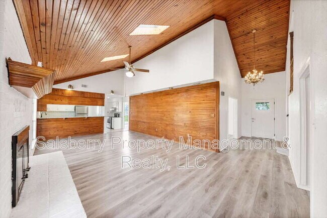 Building Photo - 13264 Jackson Rd