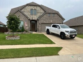 Building Photo - 212 Nickolas Dr