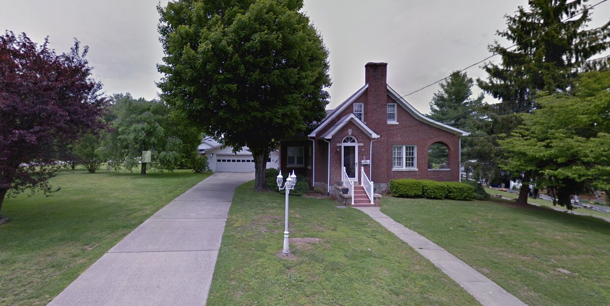 Primary Photo - 707 Dell Ave