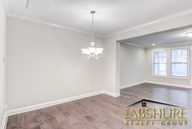 Foto del edificio - 4240 Vallonia Dr