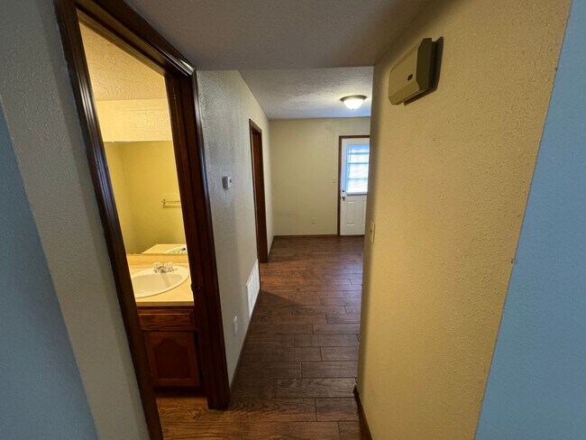 Foto del edificio - 2 bedroom 1.5 bath home in a great location!
