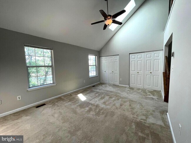 Building Photo - 313 Cloude's Mill Dr