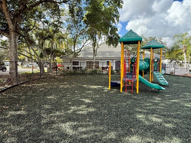 Foto del edificio - 11211 W Atlantic Blvd