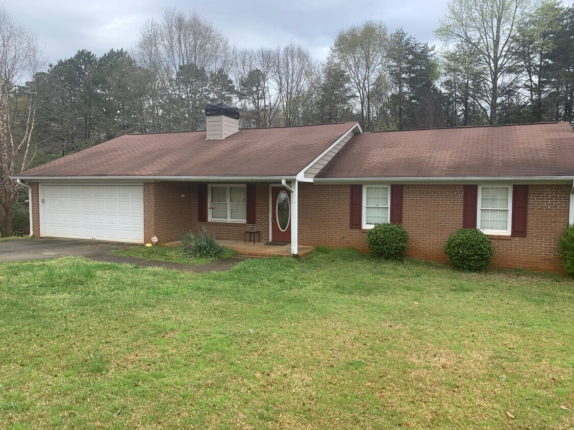 Primary Photo - 4055 Sharon Dr