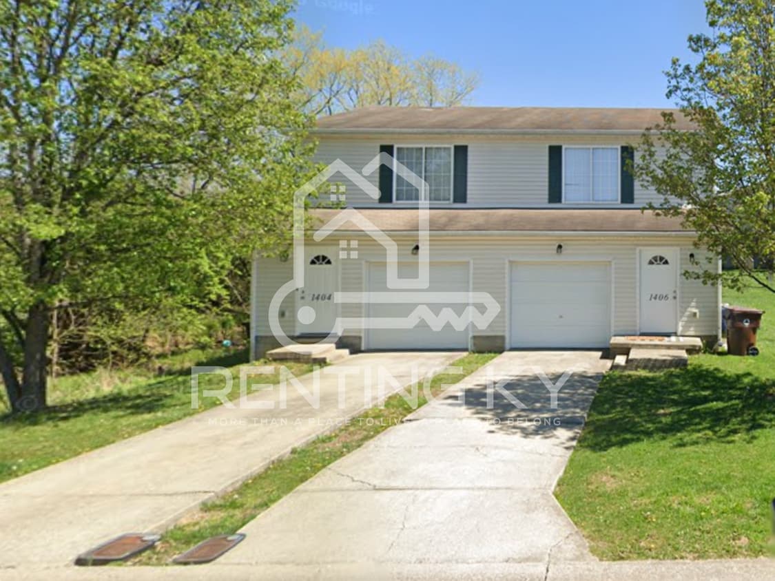 Primary Photo - 2-Bed, 1.5-Bath Duplex/Townhome with Garage!