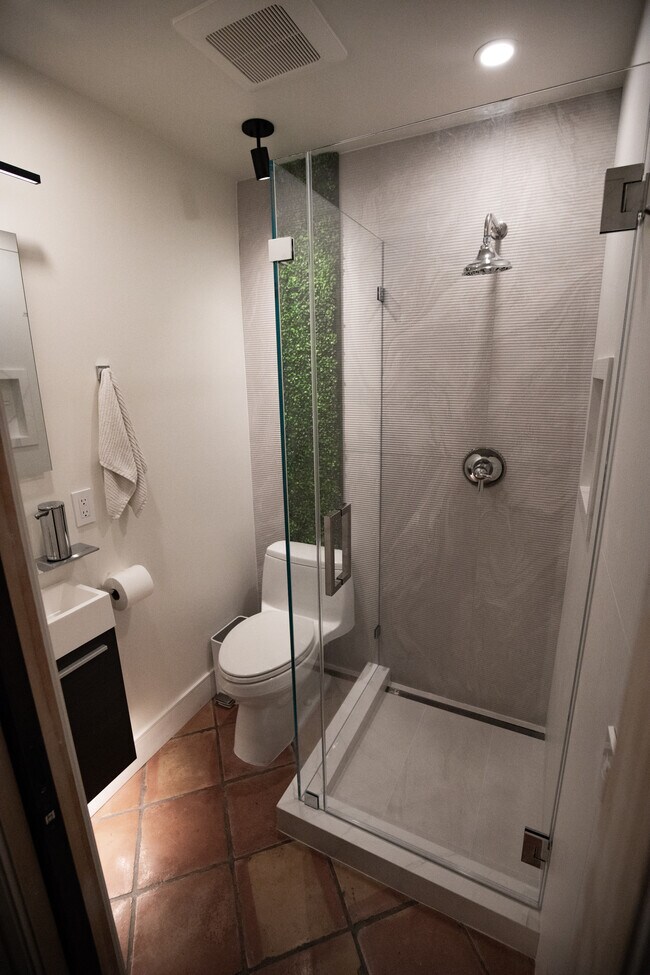 Foto del edificio - 7402 Coho Dr