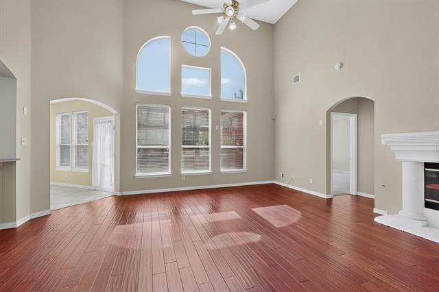 Building Photo - 1812 Meadow Ridge Dr