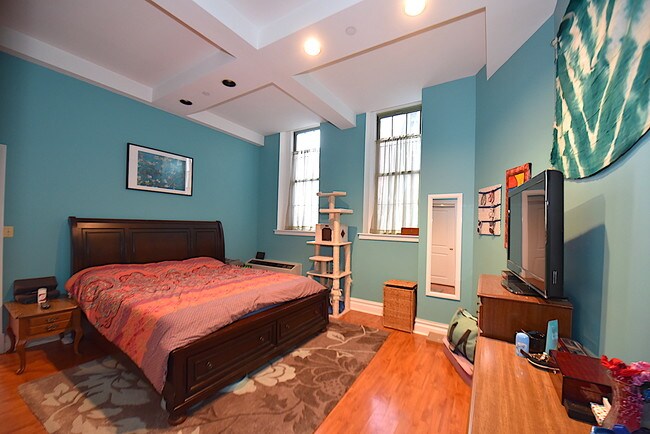 Building Photo - 4502 Ditmars Blvd