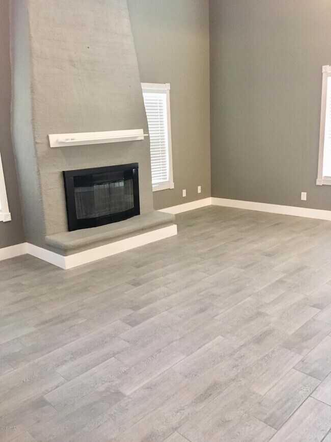 Foto del edificio - 3440 E Southern Ave