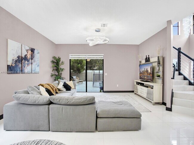 Foto del edificio - 8824 NW 154th Terrace