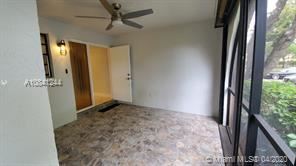 Foto del edificio - 2 br, 2 bath  - Pines of Springtree