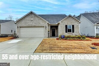 Building Photo - 811 Pineberry Ct