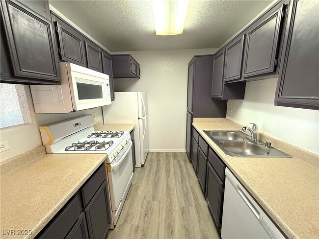 Foto del edificio - 4730 E Craig Rd