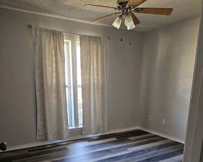 Building Photo - 1126 Mayapple Dr