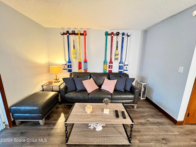 Foto del edificio - 416 Sailfish Ave