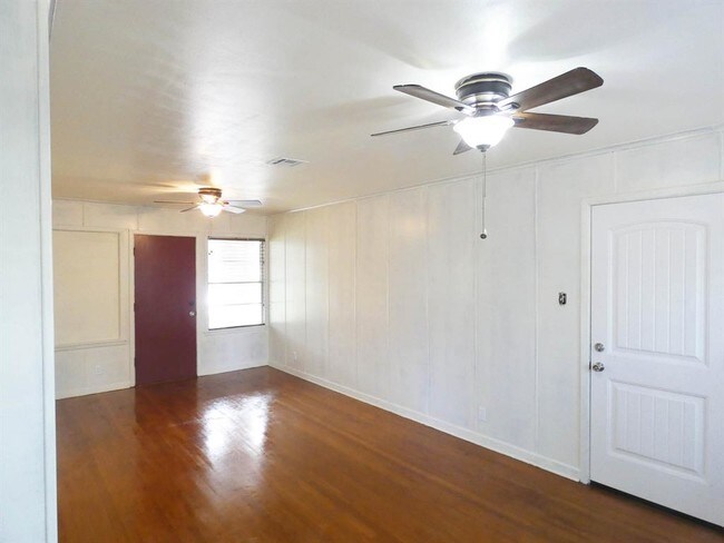 Building Photo - 4130 Osby Dr