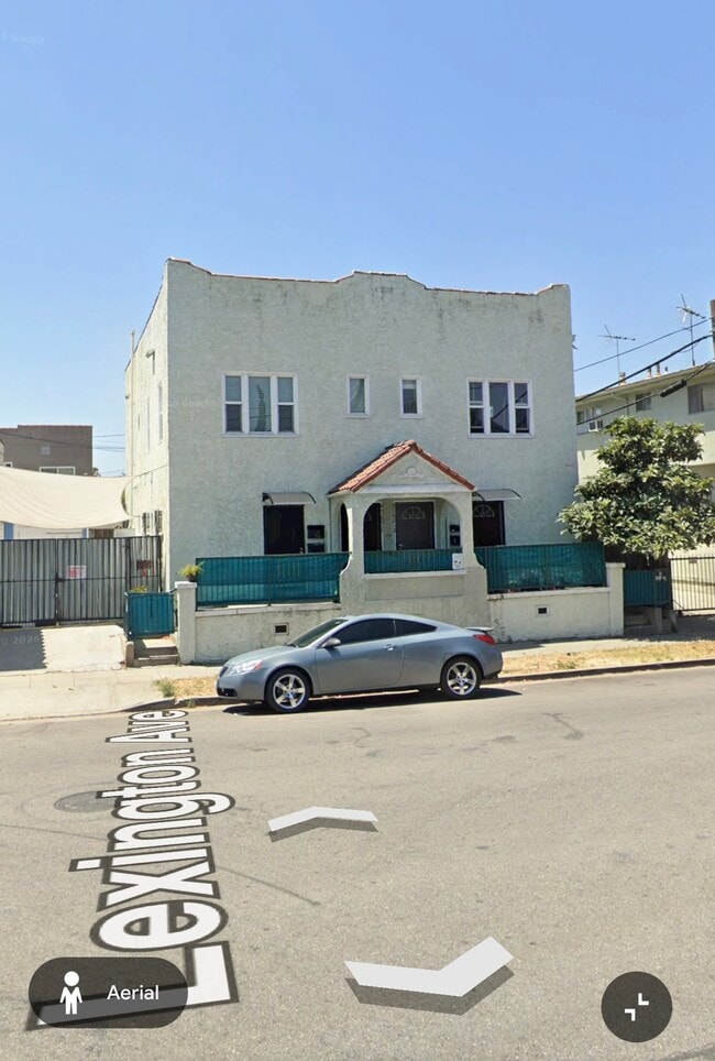 Building Photo - 4760 1/2 Lexington Ave