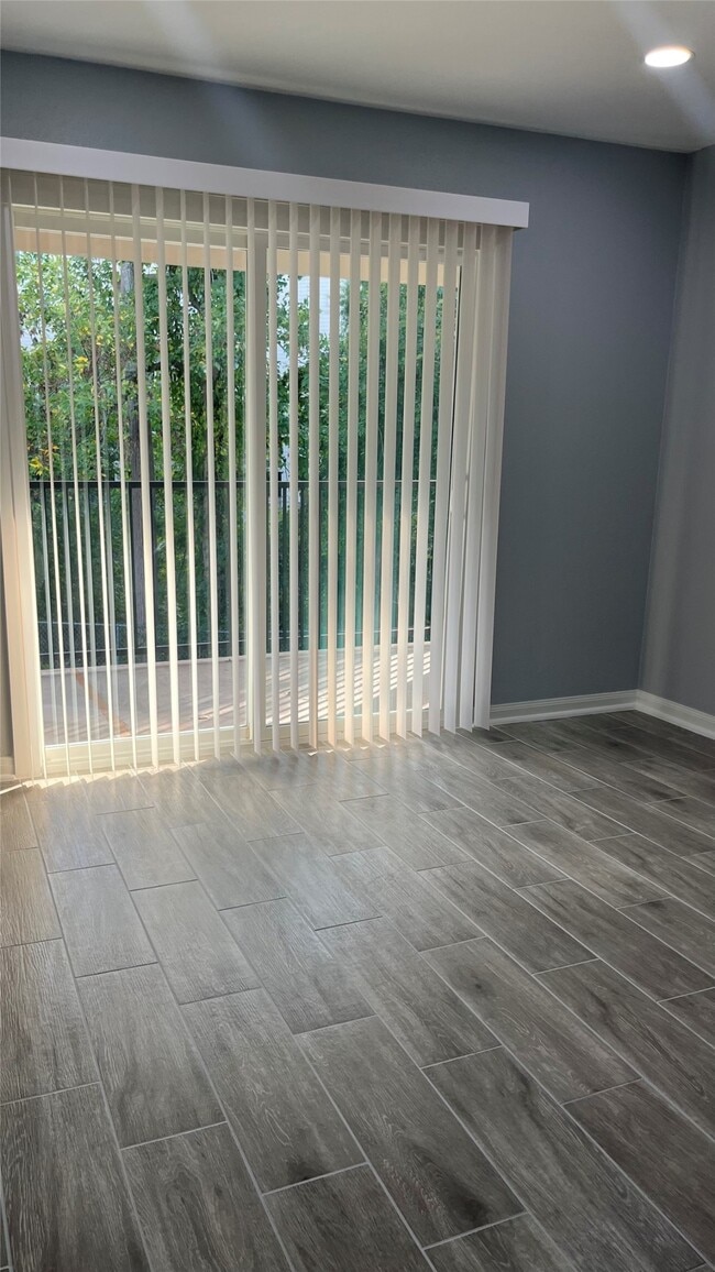 Building Photo - 12633 Memorial Dr